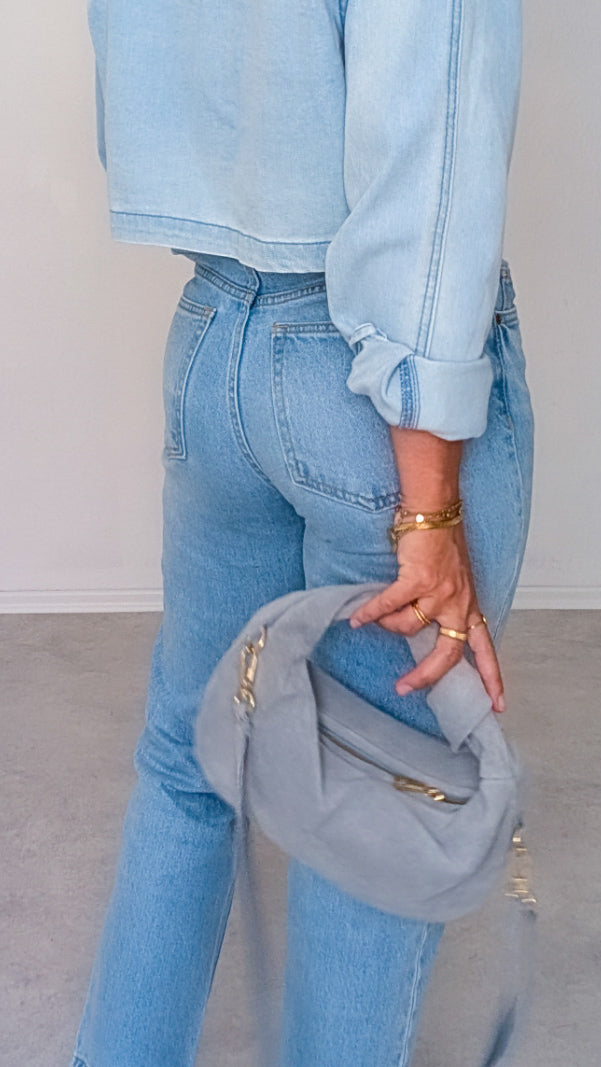 Kleine Handtasche hellblau