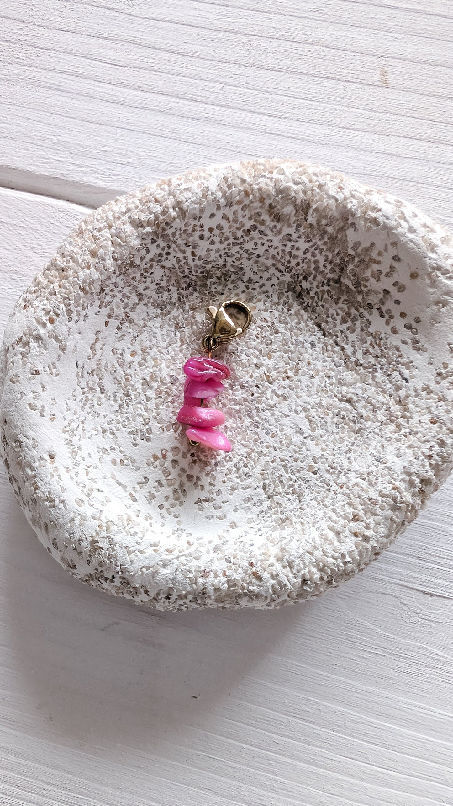 Charm Anhänger rosa Steine