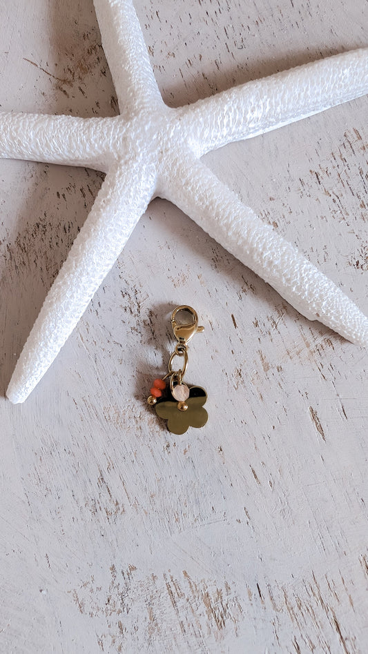 Charm goldene Blume bunte Perlen