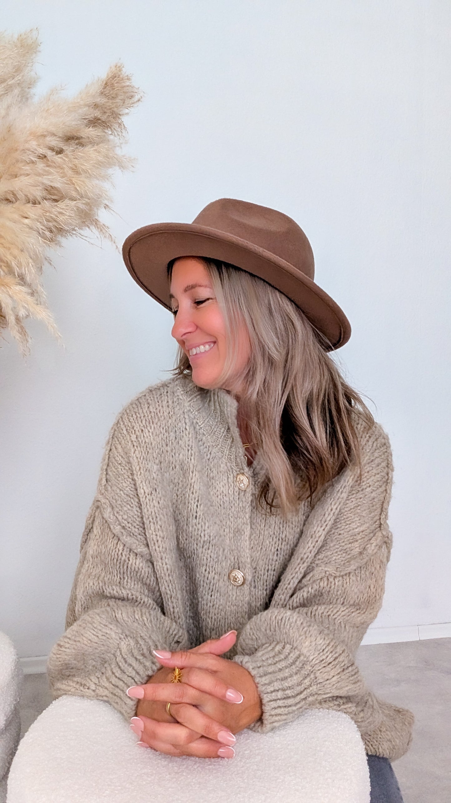 Cardigan beige goldene Knöpfe