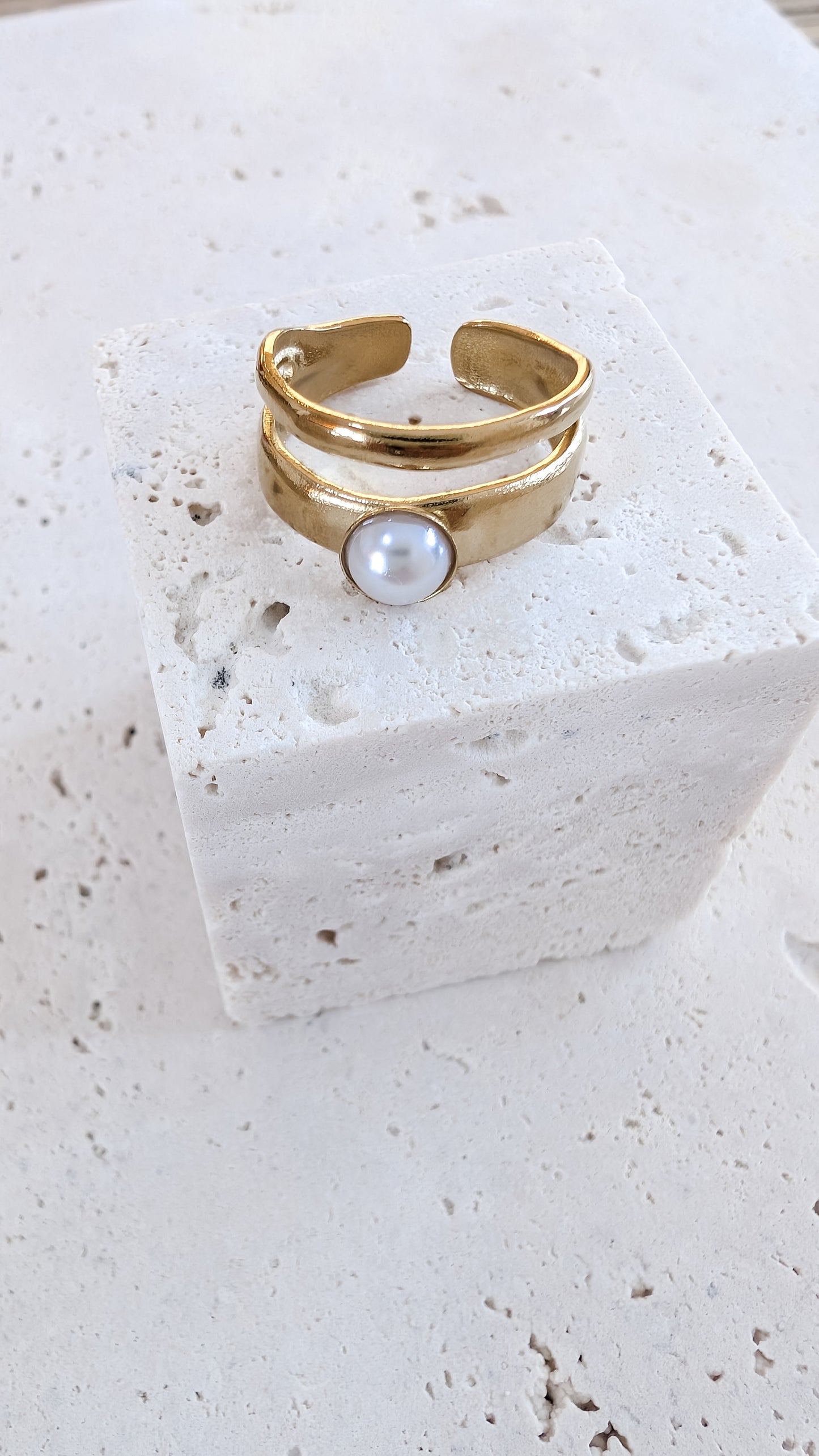 Ring gold mit Perlmutt-Stein