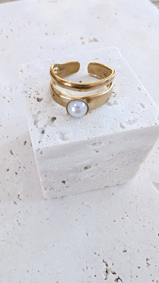 Ring gold mit Perlmutt-Stein