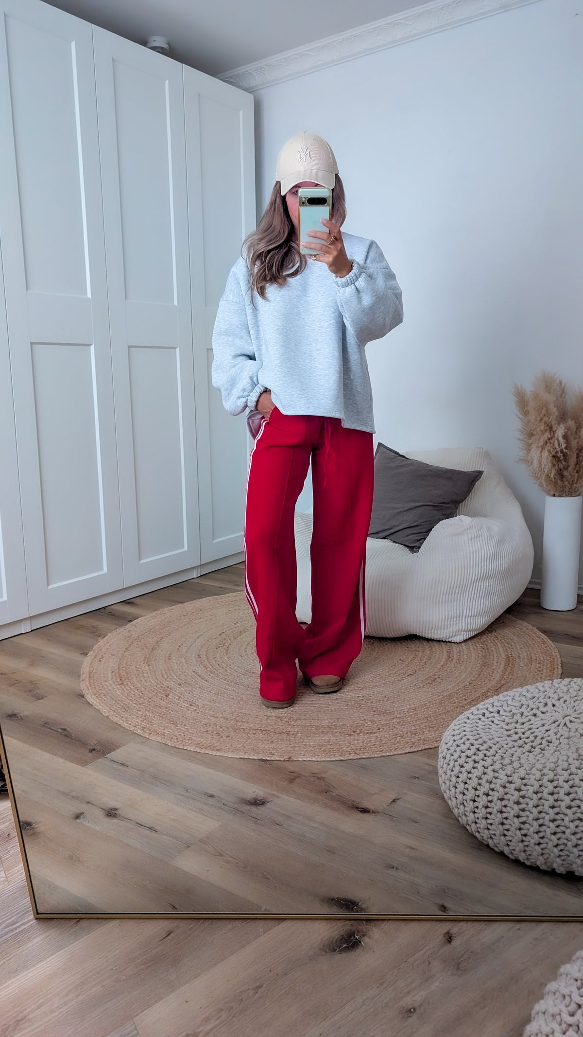 Mommy Pulli grau