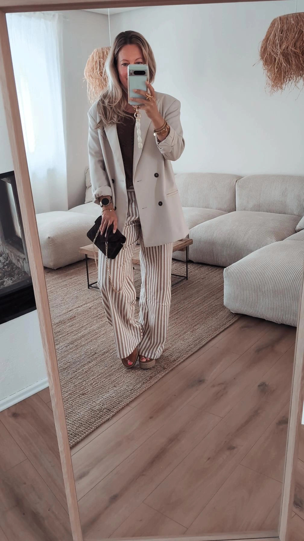 Hose beige gestreift