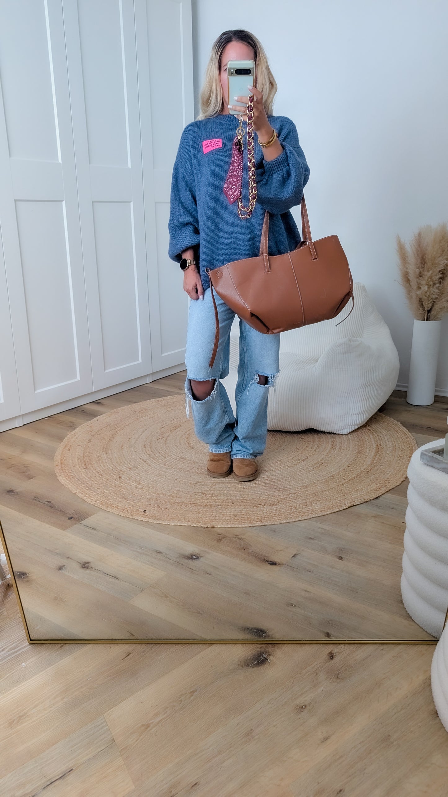 Pulli blau pinkes Label
