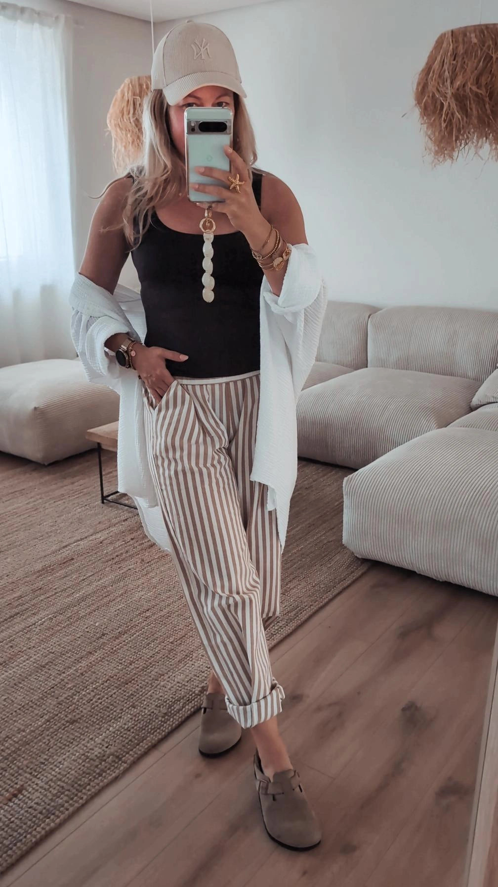 Hose beige gestreift