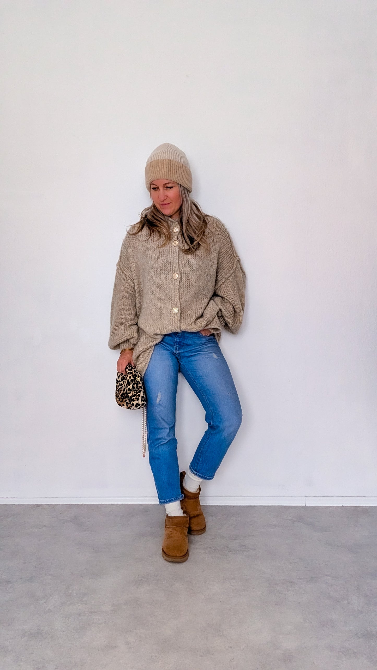 Cardigan beige goldene Knöpfe