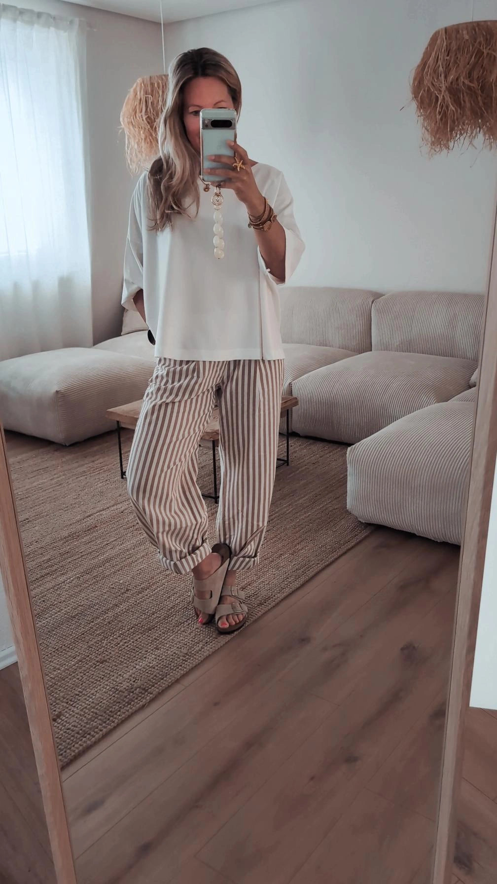 Hose beige gestreift