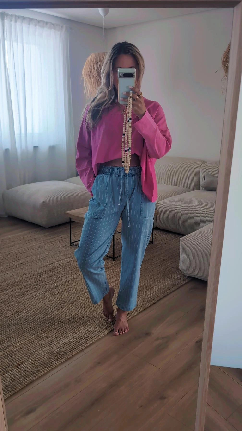 Hose mit Nadelstreifen