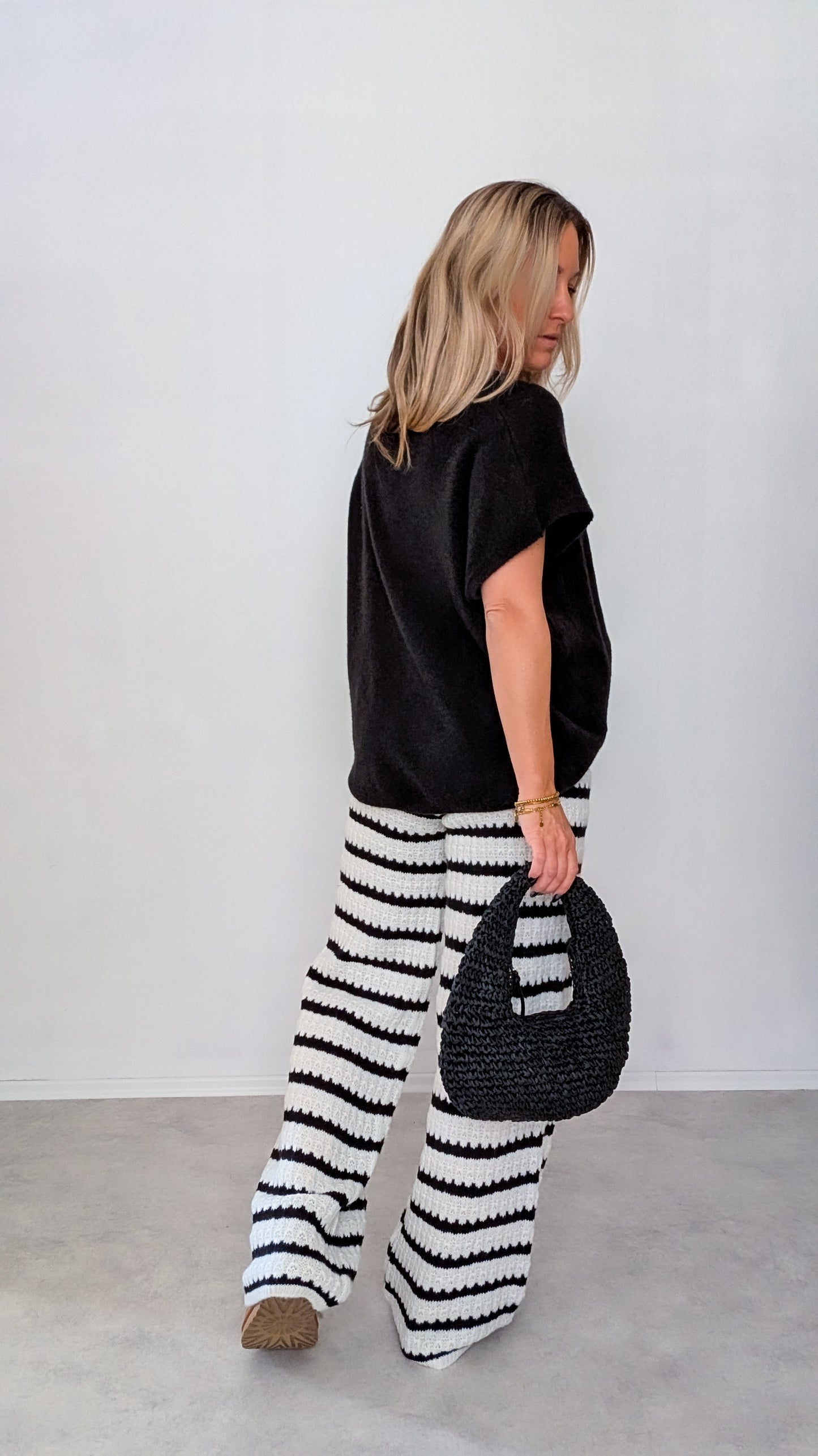 Wollhose schwarz/weiß gestreift