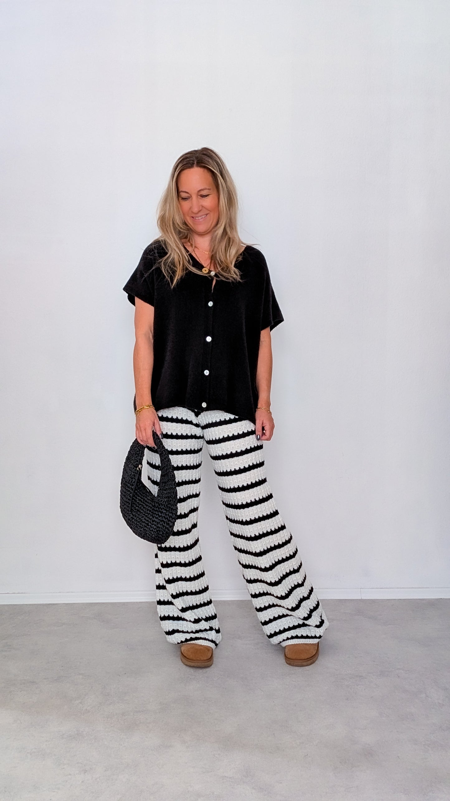 Wollhose schwarz/weiß gestreift